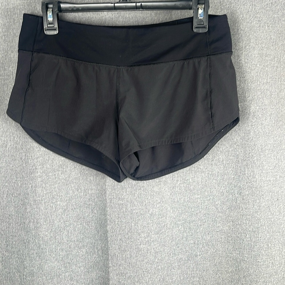 Women's Lululemon Speed Up Short *2.5” Inseam Black Size 6 1007